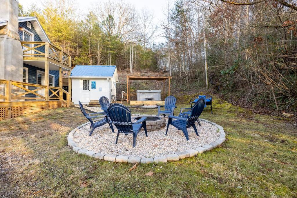 Riverside Relaxer W/Hot Tub+Fire Pit +Wifi & View Franklin Exteriér fotografie